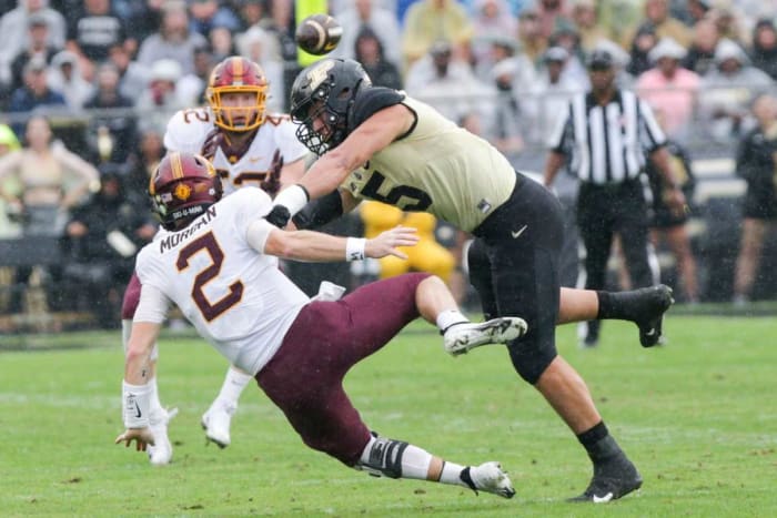 Karlaftis (in gold) is considered a rookie-year starter at the next level.